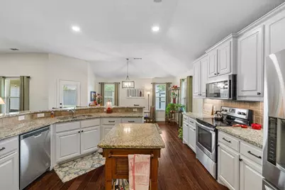 909 Winged Foot, Corsicana, TX 75110 - Photo 17