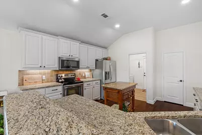 909 Winged Foot, Corsicana, TX 75110 - Photo 13