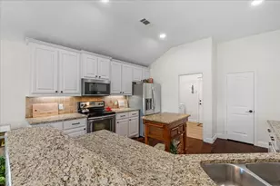 909 Winged Foot, Corsicana, TX 75110 - Photo 13