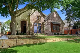 620 Highview Ln, Hurst, TX 76054 - Photo 3