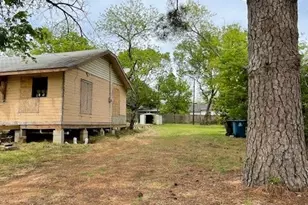 515 E Murray St, Denison, TX 75021 - Photo 3