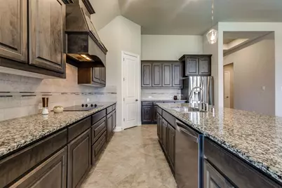 501 Green Valley Drive, McKinney, TX 75071 - Photo 9
