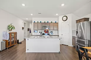 1942 Duskwood Dr, Lancaster, TX 75146 - Photo 5