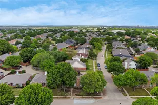 10330 Castle Dr, Frisco, TX 75035 - Photo 5