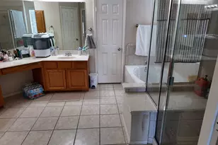 421 Roundrock Ln, Fort Worth, TX 76140 - Photo 29