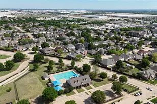 421 Roundrock Ln, Fort Worth, TX 76140 - Photo 5