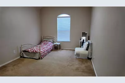 421 Roundrock Lane, Fort Worth, TX 76140 - Photo 37