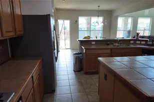 421 Roundrock Ln, Fort Worth, TX 76140 - Photo 21