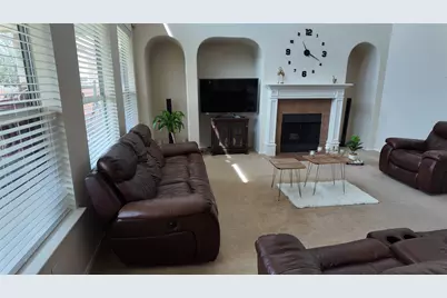 421 Roundrock Lane, Fort Worth, TX 76140 - Photo 17