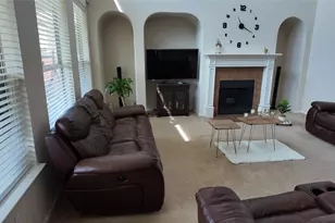 421 Roundrock Ln, Fort Worth, TX 76140 - Photo 17