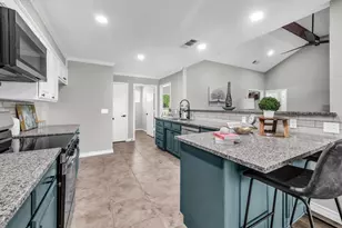 142 Lori Dr, Willow Park, TX 76087 - Photo 9