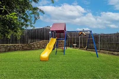 1905 Town Creek Circle, Weatherford, TX 76086 - Photo 23