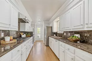 5322 W Mockingbird Ln, Dallas, TX 75209 - Photo 13