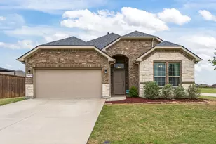 1443 Fox Hollow Rd, Krum, TX 76249 - Photo 3