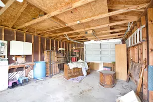 1204 W 21st St, Clifton, TX 76634 - Photo 19