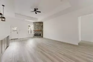 2729 Pike Dr, Lancaster, TX 75134 - Photo 3