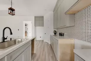 2729 Pike Dr, Lancaster, TX 75134 - Photo 7