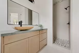 2729 Pike Dr, Lancaster, TX 75134 - Photo 13