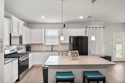 8201 Tomcat Trail, Godley, TX 76044 - Photo 9