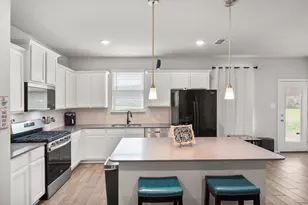 8201 Tomcat Trl, Godley, TX 76044 - Photo 9