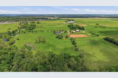 1100 Debbie Lane, Pilot Point, TX 76258 - Photo 25