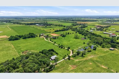 1100 Debbie Lane, Pilot Point, TX 76258 - Photo 11