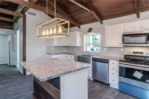 220 Bella Vista Dr, West Tawakoni, TX 75474 - Photo 9