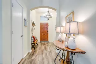 909 Hunter Ln, Burleson, TX 76028 - Photo 5