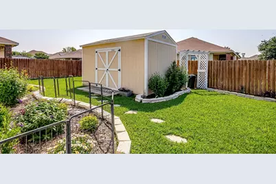 909 Hunter Lane, Burleson, TX 76028 - Photo 35