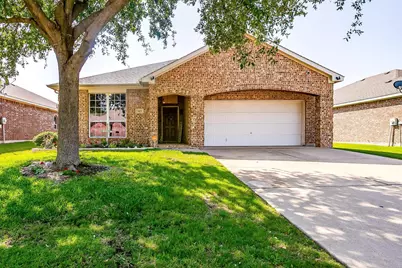909 Hunter Lane, Burleson, TX 76028 - Photo 1