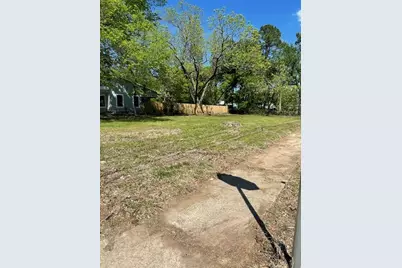 1011 E Houston Street, Paris, TX 75460 - Photo 3