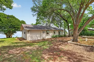 11740 East Ct, Azle, TX 76020 - Photo 5
