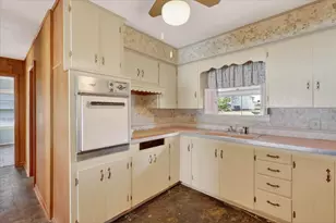 11740 East Ct, Azle, TX 76020 - Photo 11