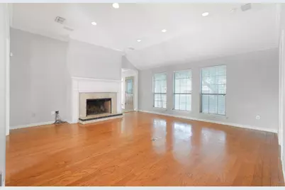 4919 Saddleback Road, Arlington, TX 76017 - Photo 5