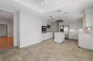 4919 Saddleback Rd, Arlington, TX 76017 - Photo 9