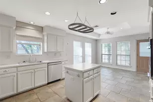 4919 Saddleback Rd, Arlington, TX 76017 - Photo 11