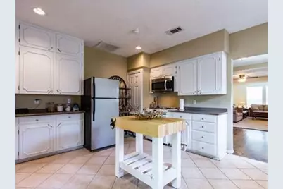 1817 Thomas Place, Fort Worth, TX 76107 - Photo 5