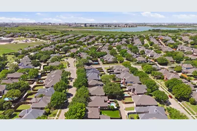 1011 Cowboys Parkway, Irving, TX 75063 - Photo 27