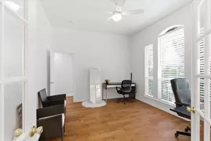 1011 Cowboys Pkwy, Irving, TX 75063 - Photo 9