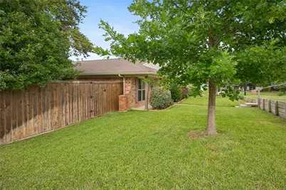 705 Walnut Drive, Lewisville, TX 75067 - Photo 3