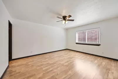 729 Via Altos, Mesquite, TX 75150 - Photo 13