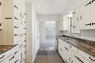 10609 Seagoville Rd, Dallas, TX 75217 - Photo 11