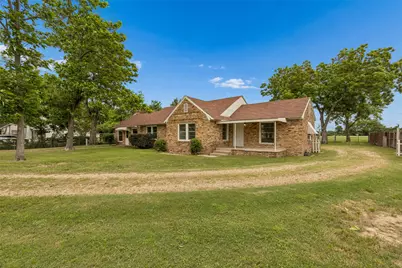 10609 Seagoville Road, Dallas, TX 75217 - Photo 1