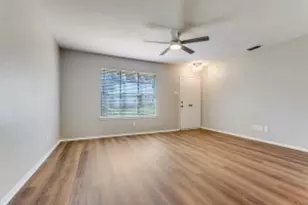 13842 Methuen Green Ln, Dallas, TX 75240 - Photo 3