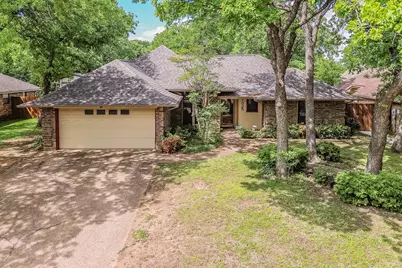 7525 Woodhaven Drive, North Richland Hills, TX 76182 - Photo 1