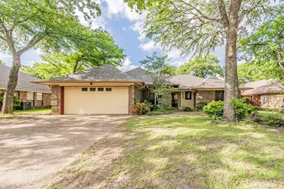 7525 Woodhaven Drive, North Richland Hills, TX 76182 - Photo 1