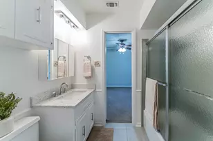 2422 Greenwood Dr, Grand Prairie, TX 75050 - Photo 19