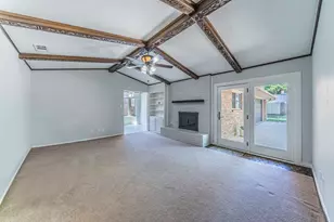 2422 Greenwood Dr, Grand Prairie, TX 75050 - Photo 11