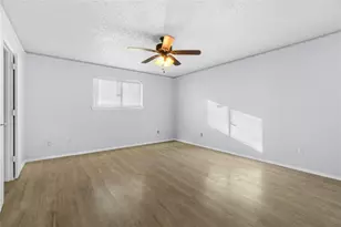 6930 Thornwood Dr, Dallas, TX 75227 - Photo 15