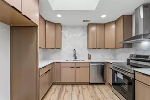 9255 Crimnson Ct, Dallas, TX 75217 - Photo 19